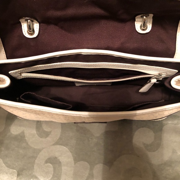 Coach purse - Picture 2 of 2